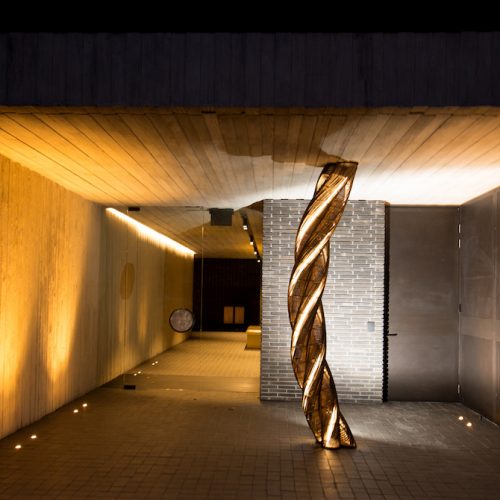 Matthew Hardy sculpture Ormond Rd Elwood